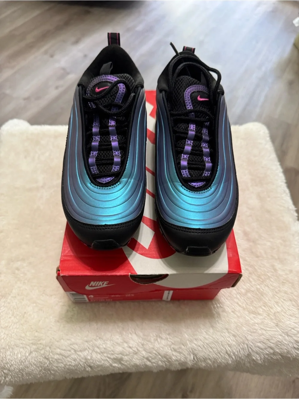 Nike eye catching